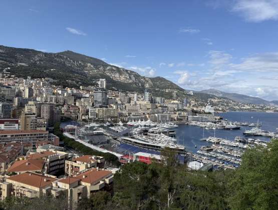 Entreprise de Transport avec chauffeur privé sur la Côte d’Azur : French Riviera Luxury Driver, leader événementiel