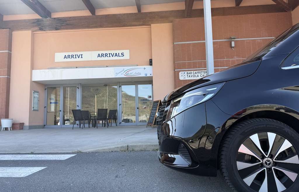 Transfert Aéroport Albenga Riviera Airport depuis Monaco, Nice et Cannes