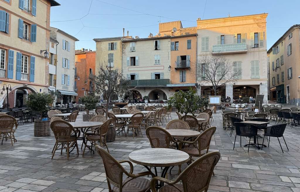 Transport Séminaire Valbonne Chauffeur Privé VTC & Minivan Luxe